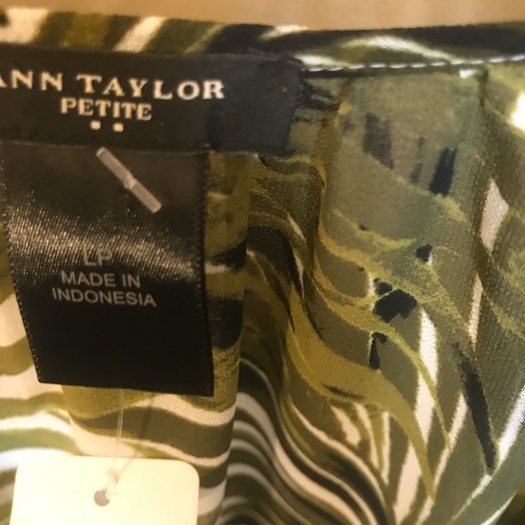 Tropical print blouse - Picture 2 of 2